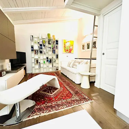 Comecasa Entire House Near Port - Two Bedrooms Apartment *